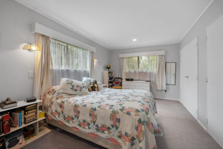 Photo of property in 2/51 Deep Creek Road, Waiake, Auckland, 0630