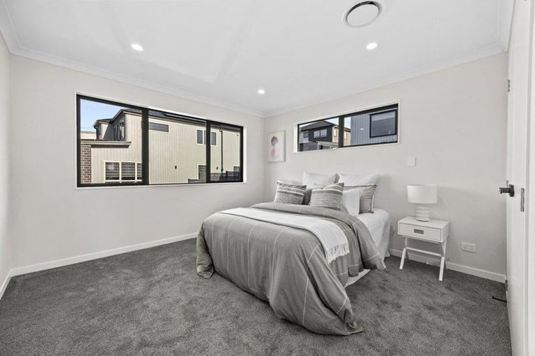 Photo of property in 17 Bremner Ridge Street, Flat Bush, Auckland, 2019