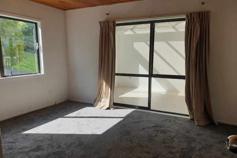 Photo of property in 2045 East Coast Road, Stillwater, Silverdale, 0993