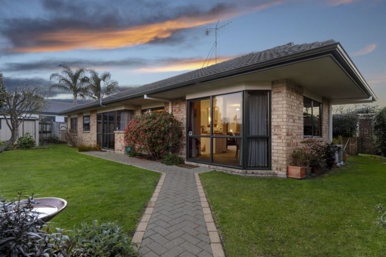 Photo of property in 42 Manor Park Drive, Pyes Pa, Tauranga, 3112