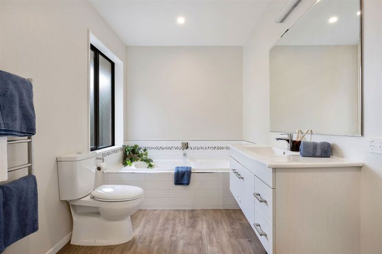 Photo of property in 2 Jacks Drive, West Melton, 7618