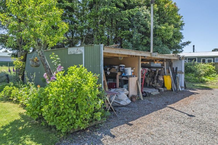 Photo of property in 12 Gift Street, Coalgate, 7673