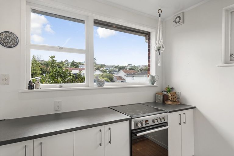 Photo of property in 4/20 Penning Road, Castor Bay, Auckland, 0620