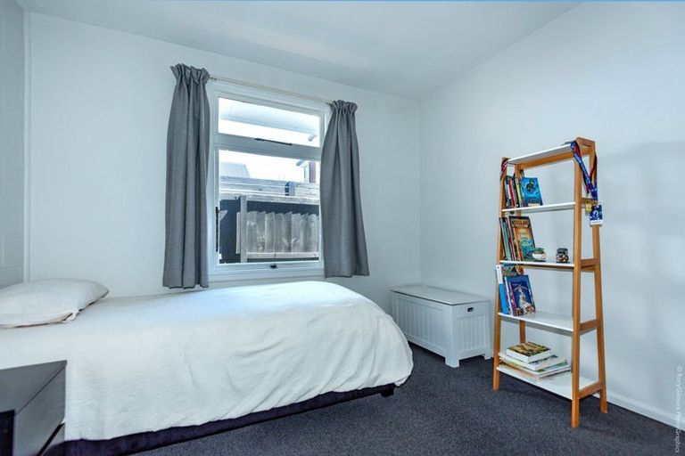 Photo of property in 2/76 Bishop Street, St Albans, Christchurch, 8014