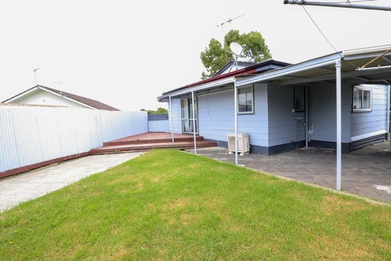 Photo of property in 12 Secretariat Place, Randwick Park, Auckland, 2105
