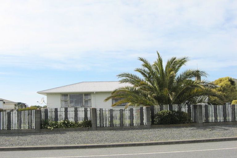 Photo of property in 210 Beach Road, Kaikoura, 7300