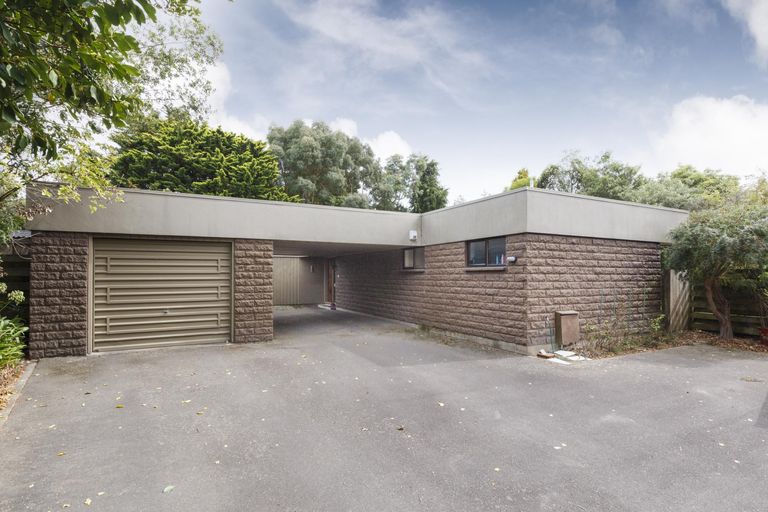 Photo of property in 32 Humphries Place, Awapuni, Palmerston North, 4412