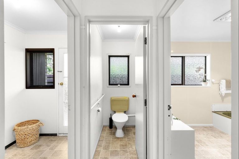 Photo of property in 31 Akaroa Avenue, Awapuni, Palmerston North, 4412