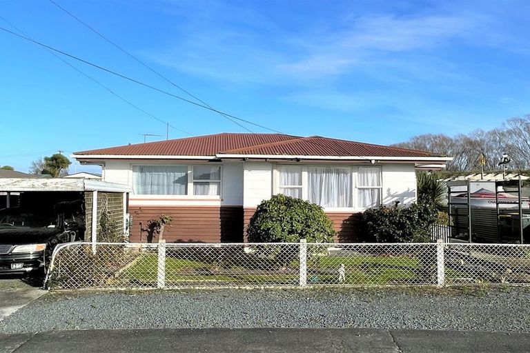 Photo of property in 9 George Street, Balclutha, 9230