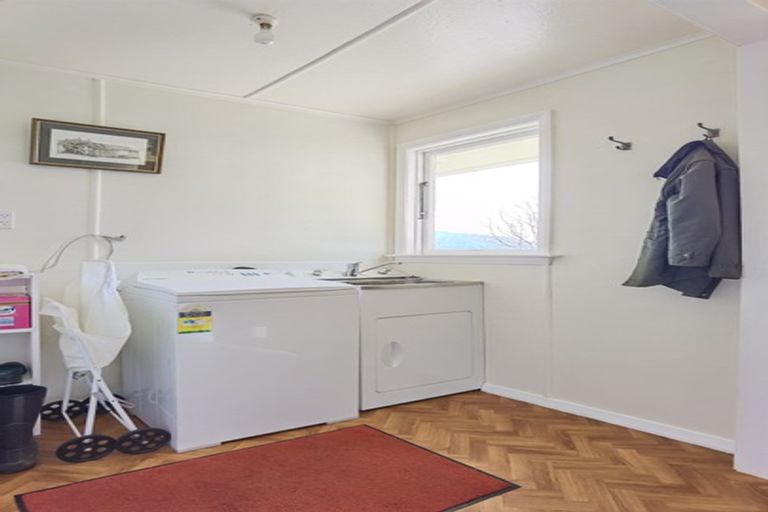 Photo of property in 19 Main Road, Harihari, 7884