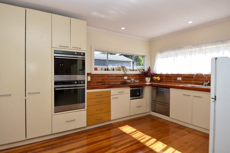 Photo of property in 108 Broadway, Carterton, 5713