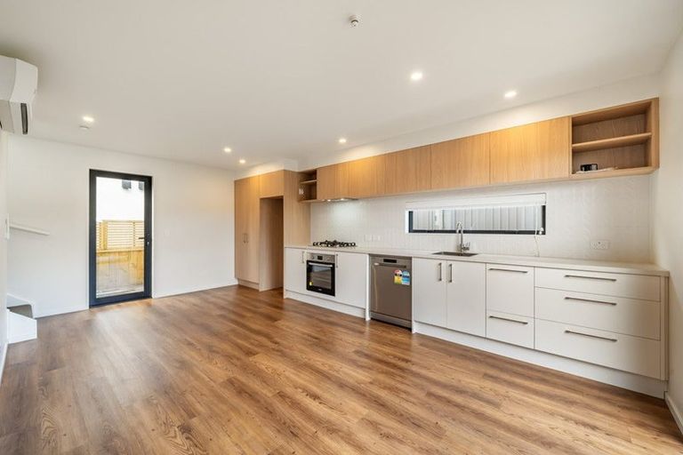 Photo of property in 2/26 Fitzherbert Road, Wainuiomata, Lower Hutt, 5014