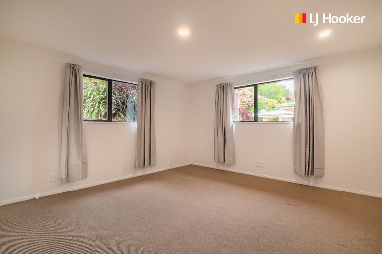 Photo of property in 72 Hocken Street, Kenmure, Dunedin, 9011