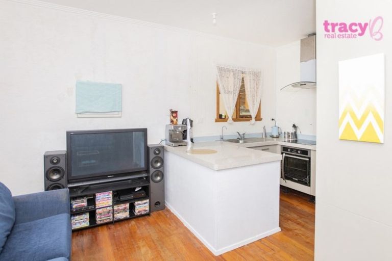 Photo of property in 10 Balfour Road, Te Karaka, 4022