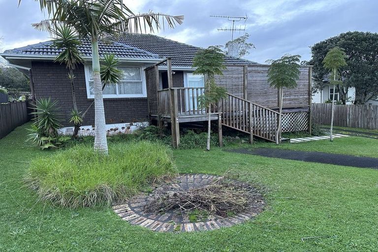 Photo of property in 42 Hilling Street, Titirangi, Auckland, 0604