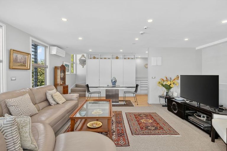 Photo of property in 2/31 Chester Street West, Christchurch Central, Christchurch, 8013