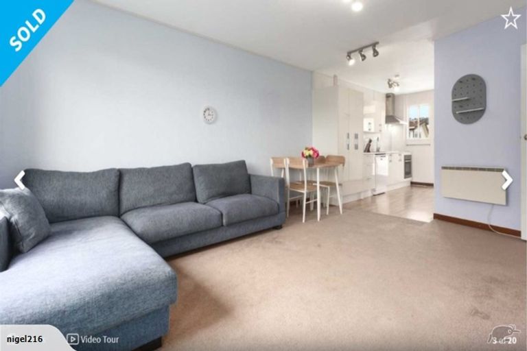 Photo of property in 10/35 Mana Esplanade, Paremata, Porirua, 5026