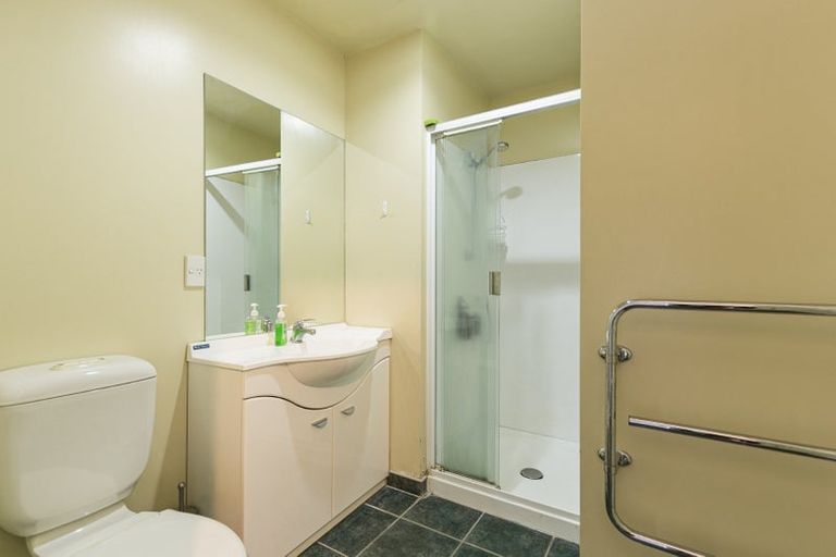 Photo of property in Atrium Towers, 6b/154 The Terrace, Wellington Central, Wellington, 6011