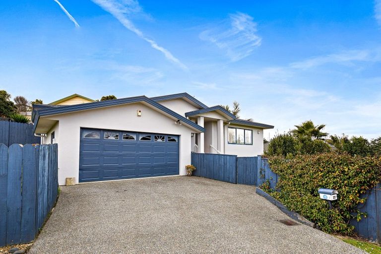 Photo of property in 27 Donald Street, Stanmore Bay, Whangaparaoa, 0932