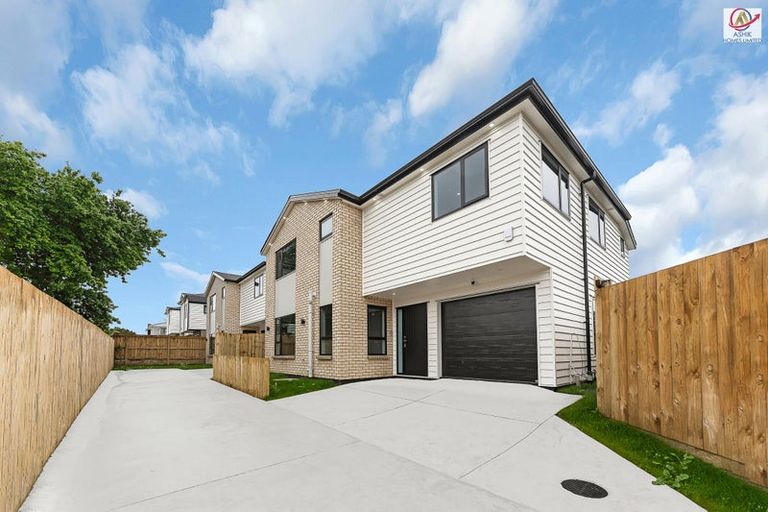 Photo of property in 11a Mcinnes Road, Weymouth, Auckland, 2103