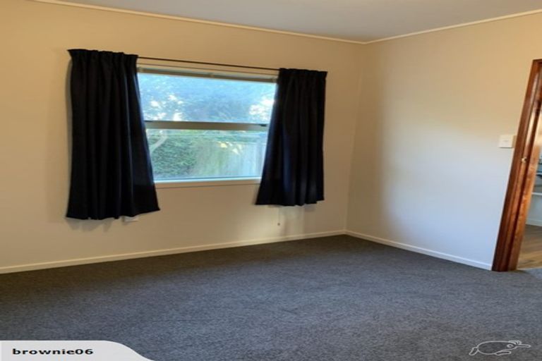 Photo of property in 7/21 Collins Avenue, Tawa, Wellington, 5028