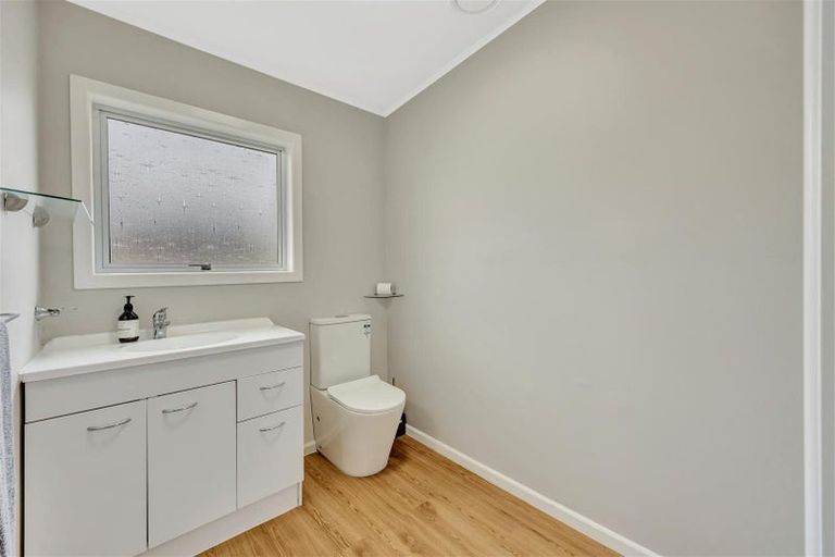 Photo of property in 5 Oak Avenue, Nawton, Hamilton, 3200