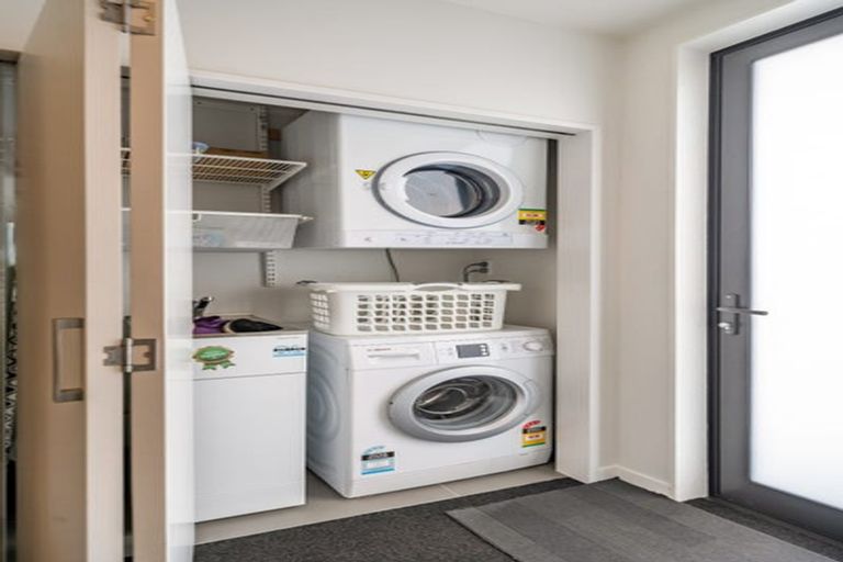 Photo of property in 6/74 Derwent Street, Island Bay, Wellington, 6023