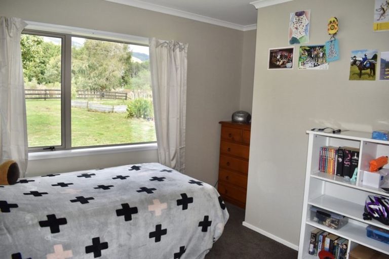 Photo of property in 126 Gear Road, Te Horo, Otaki, 5582
