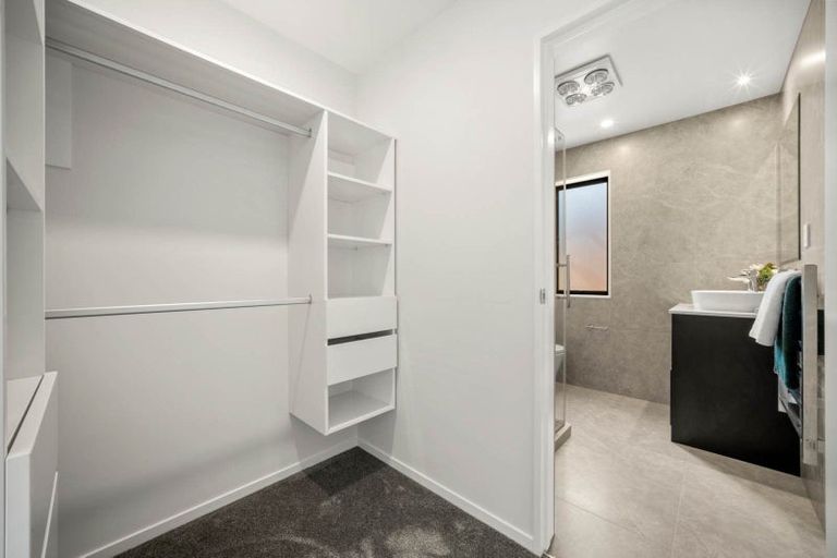 Photo of property in 43 Sunnyheights Road, Orewa, 0931