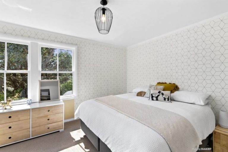 Photo of property in 96 Sidlaw Street, Strathmore Park, Wellington, 6022