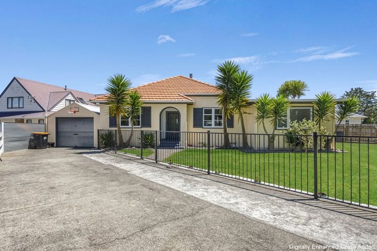 Photo of property in 7a Nathan Place, West End, Palmerston North, 4412