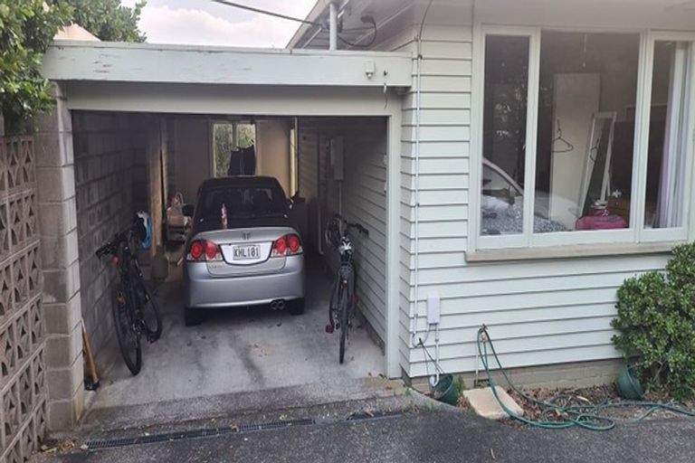 Photo of property in 27a Esmonde Road, Takapuna, Auckland, 0622