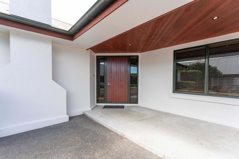 Photo of property in 28 Kurupae Road, Hilltop, Taupo, 3330