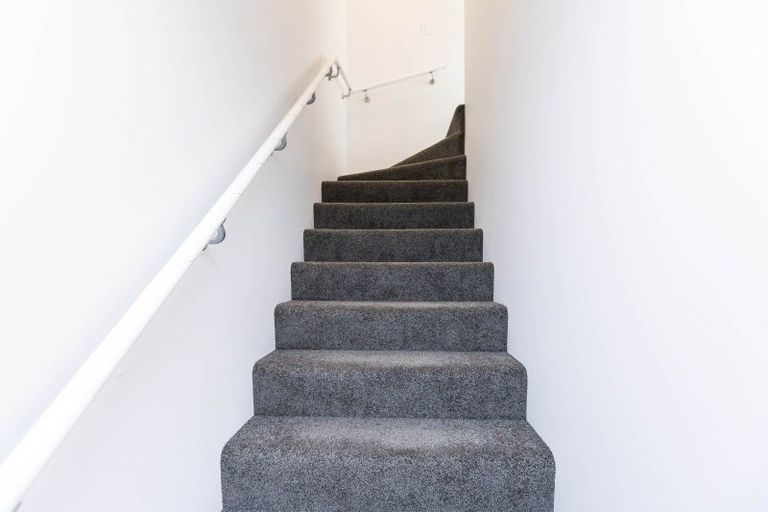 Photo of property in 18 Dahl Drive, Wallaceville, Upper Hutt, 5018