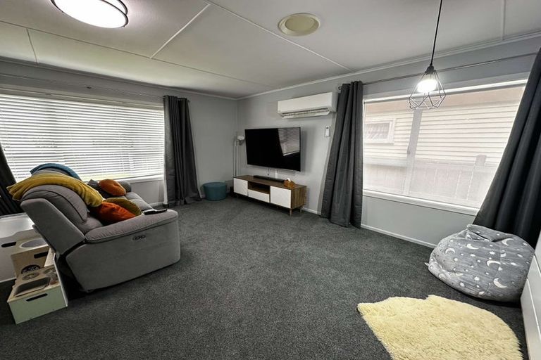 Photo of property in 11 Bythell Street, Wainuiomata, Lower Hutt, 5014