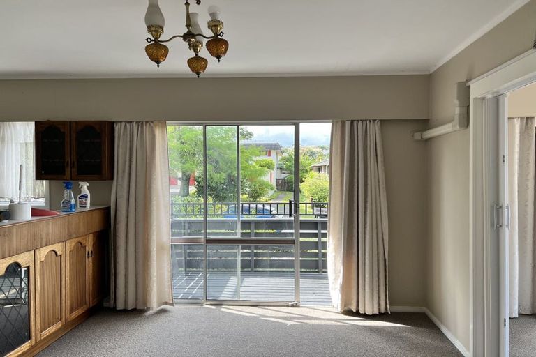 Photo of property in 18 Maxwelton Drive, Mairangi Bay, Auckland, 0630