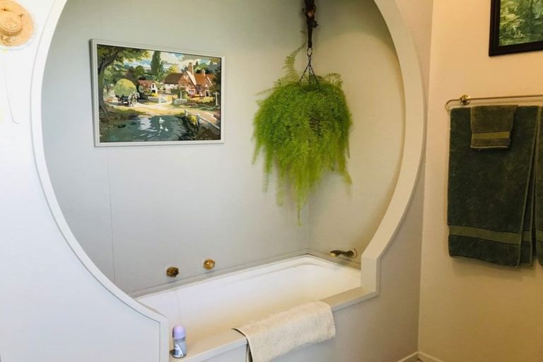 Photo of property in 20 High Street East, Waitara, 4320