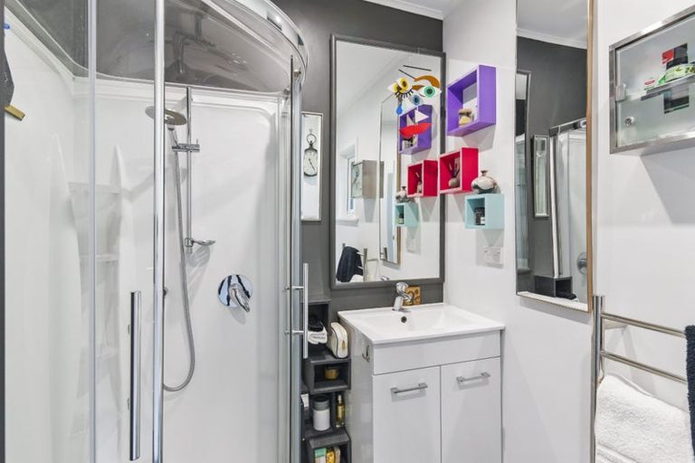 Photo of property in 1/52 Matatua Road, Raumati Beach, Paraparaumu, 5032