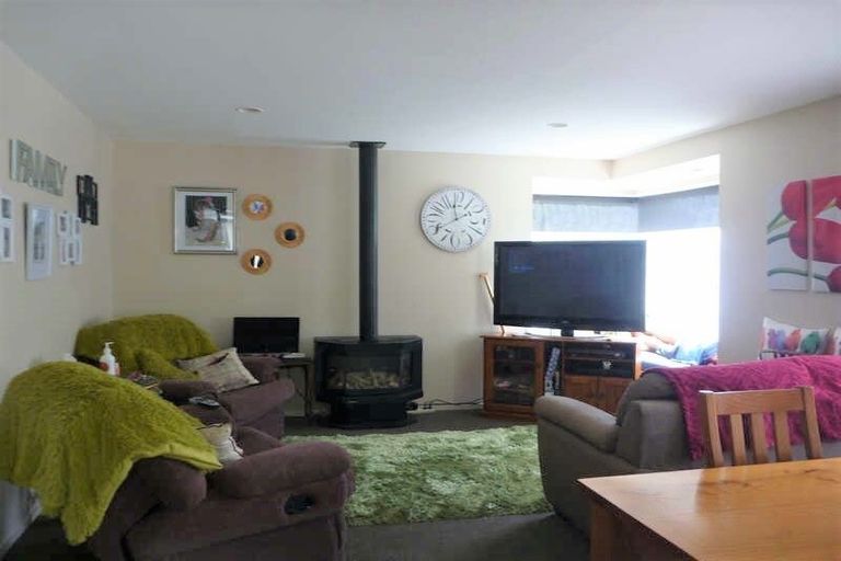 Photo of property in 56 Bellingham Place, Avonhead, Christchurch, 8042