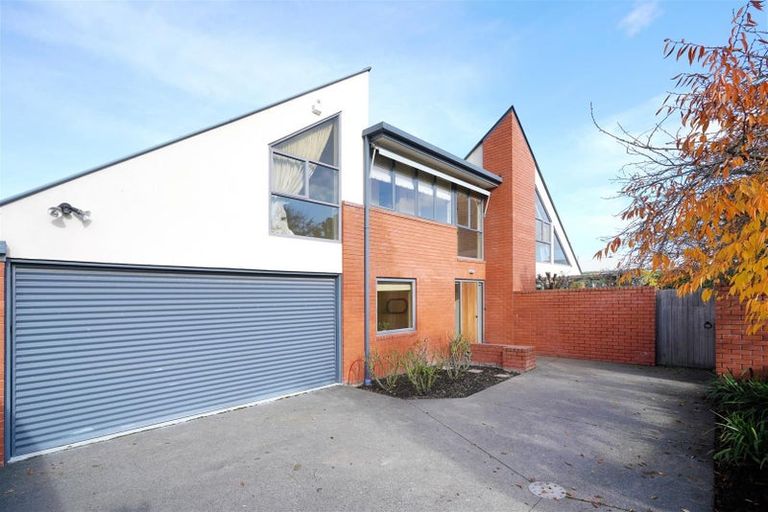 Photo of property in 6b Bradshaw Terrace, Riccarton, Christchurch, 8011