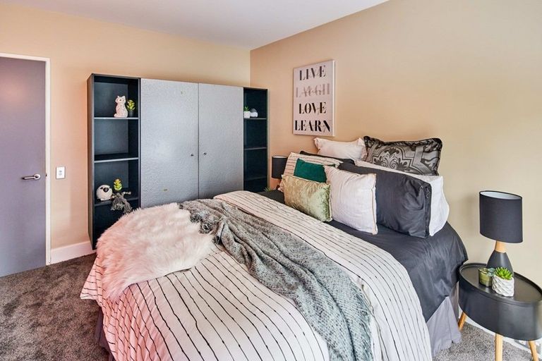 Photo of property in St Pauls Apartments, 27/43 Mulgrave Street, Thorndon, Wellington, 6011