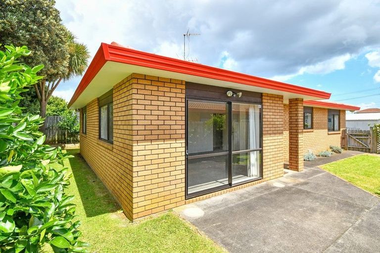 Photo of property in 3/69 Victoria Road, Papatoetoe, Auckland, 2025