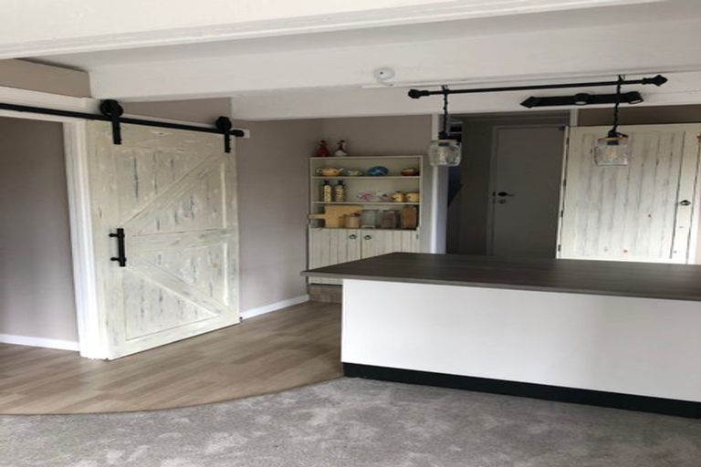 Photo of property in 1/17 Weldene Avenue, Glenfield, Auckland, 0629