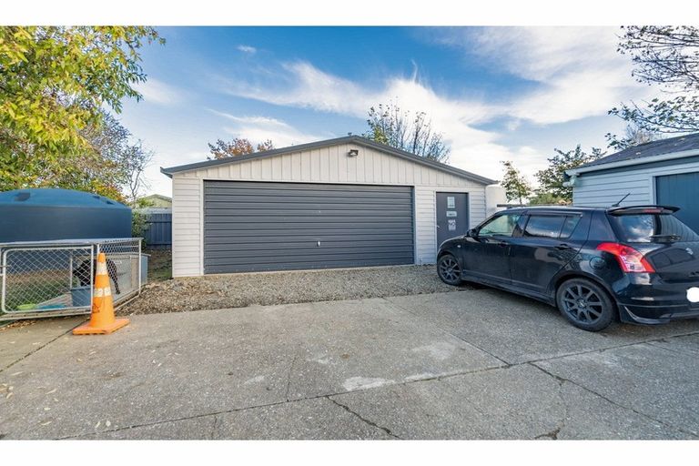 Photo of property in 74 Dalry Street, Wallacetown, 9816