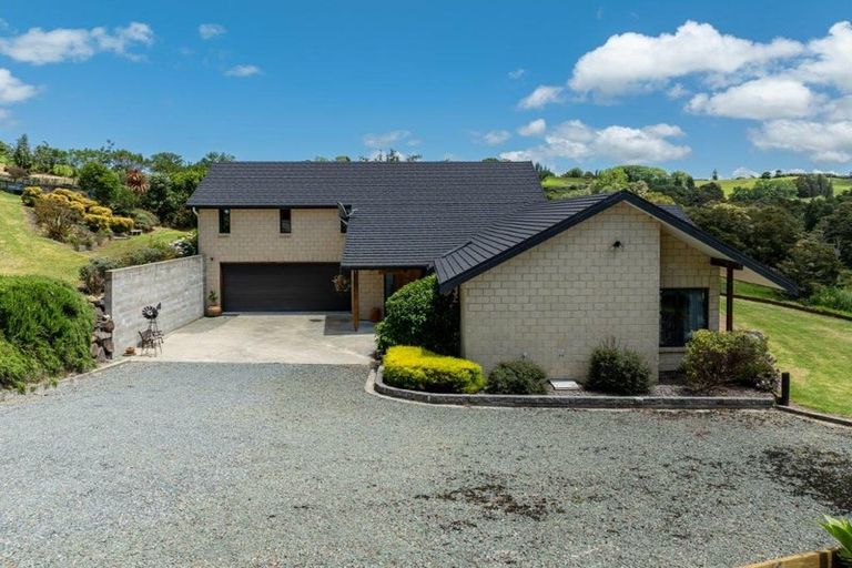Photo of property in 87 Hurndall Street East, Maungaturoto, 0520