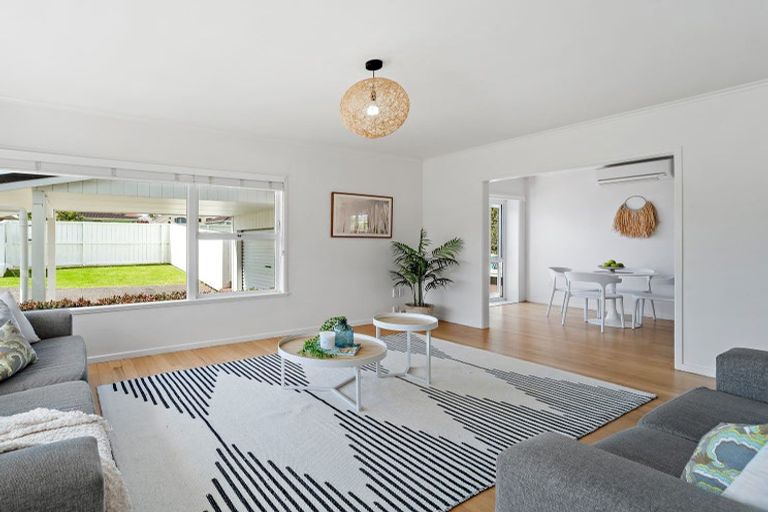 Photo of property in 1/49 Shakespeare Road, Milford, Auckland, 0620