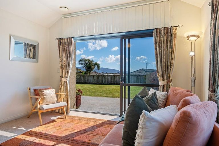 Photo of property in 101 Realm Drive, Paraparaumu, 5032