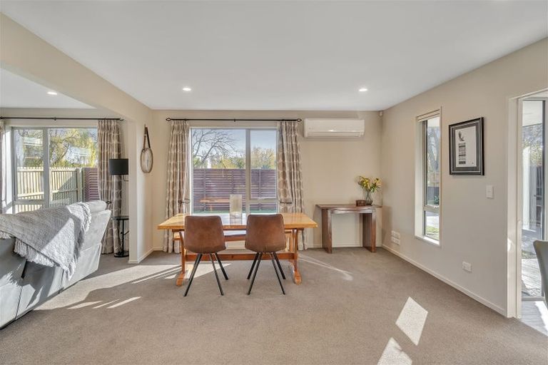 Photo of property in 104 Wainoni Road, Avondale, Christchurch, 8061