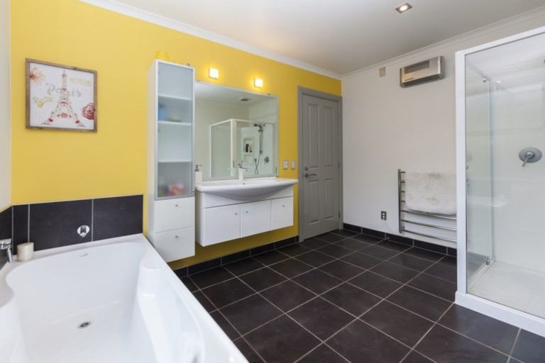 Photo of property in 157a Bowenvale Avenue, Cashmere, Christchurch, 8022