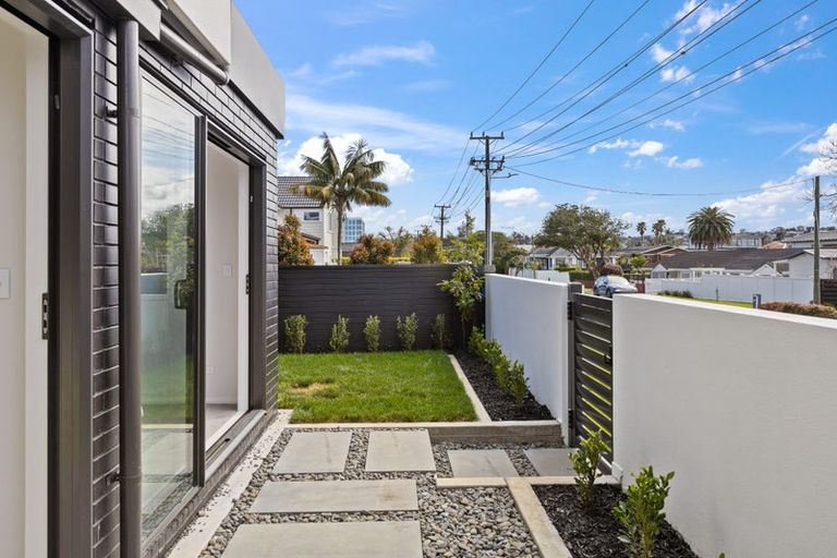 Photo of property in 23 Frater Avenue, Milford, Auckland, 0620